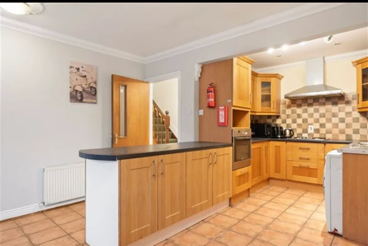 Kitchen - Image 2