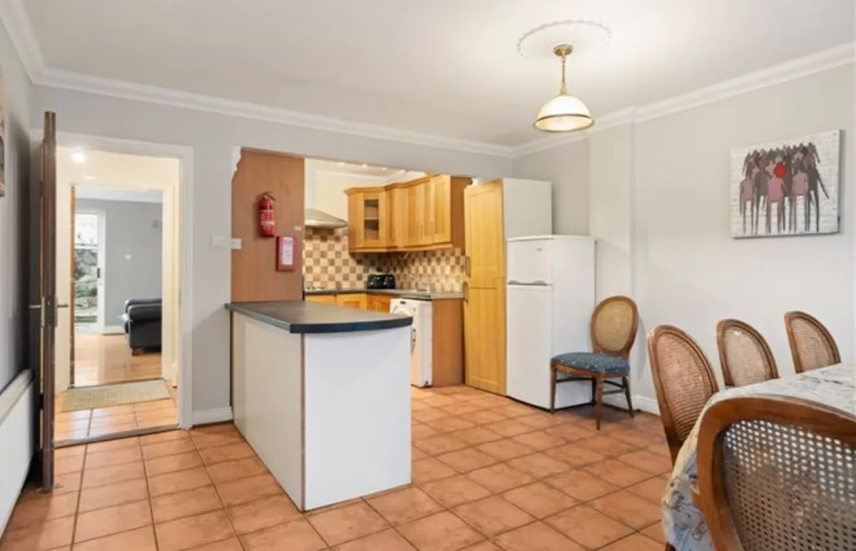 Kitchen - Image 3