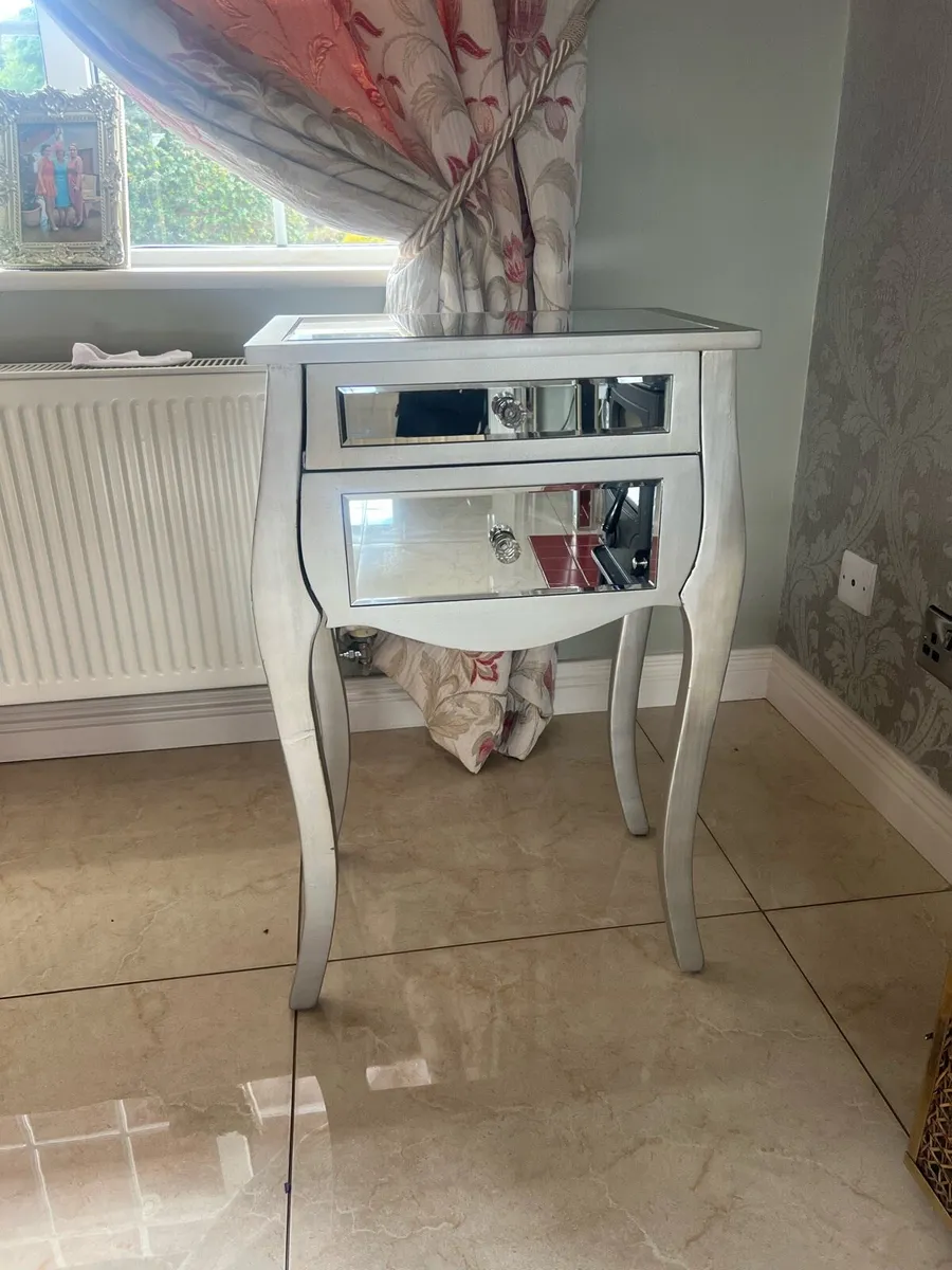 Table - Image 2