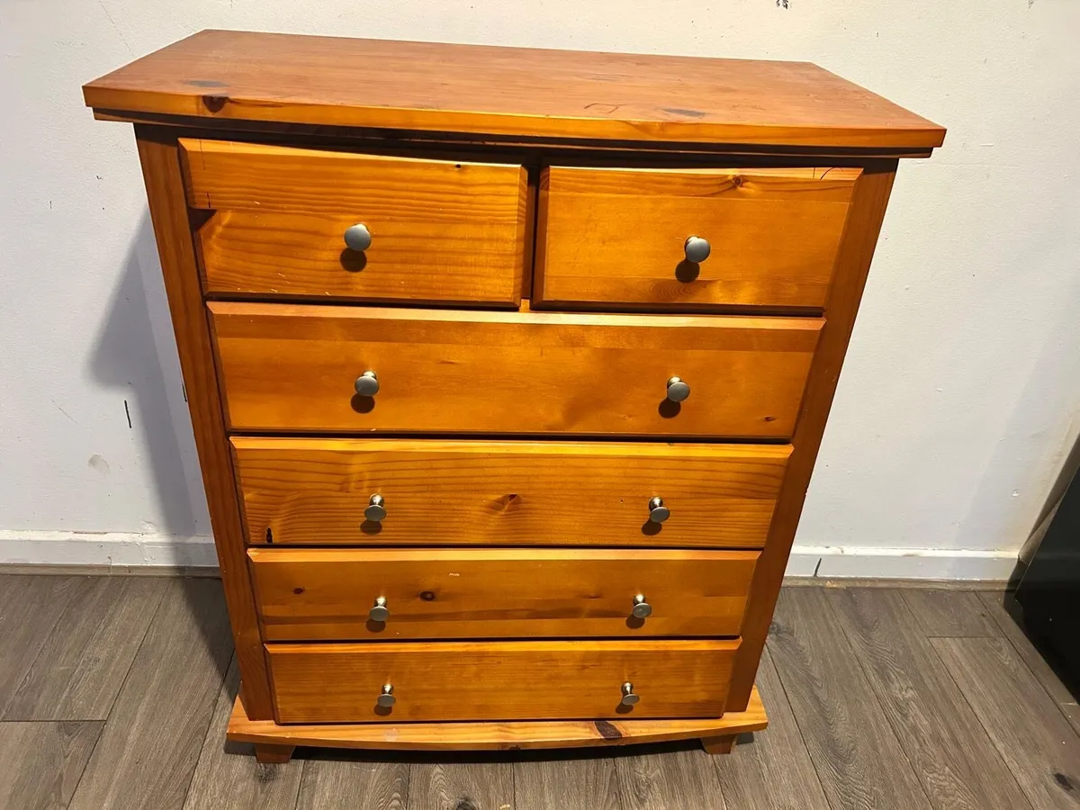 Chest of drawers - Image 1