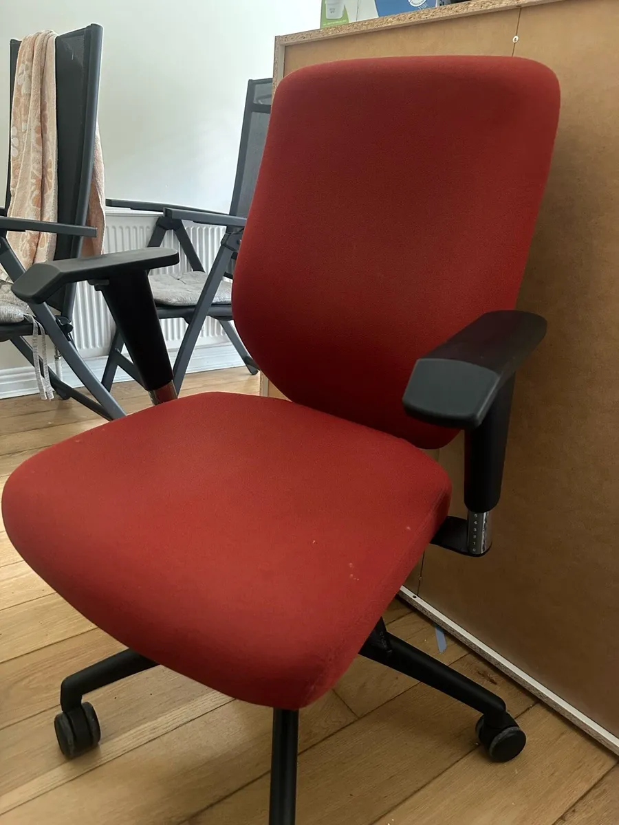 Computer chair