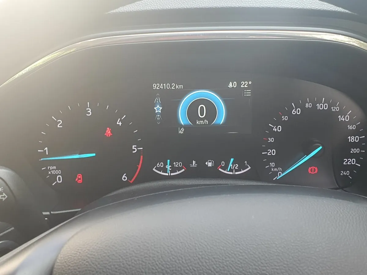Ford Focus 2020 Titanium Edition 1.5L Diesel - Image 4