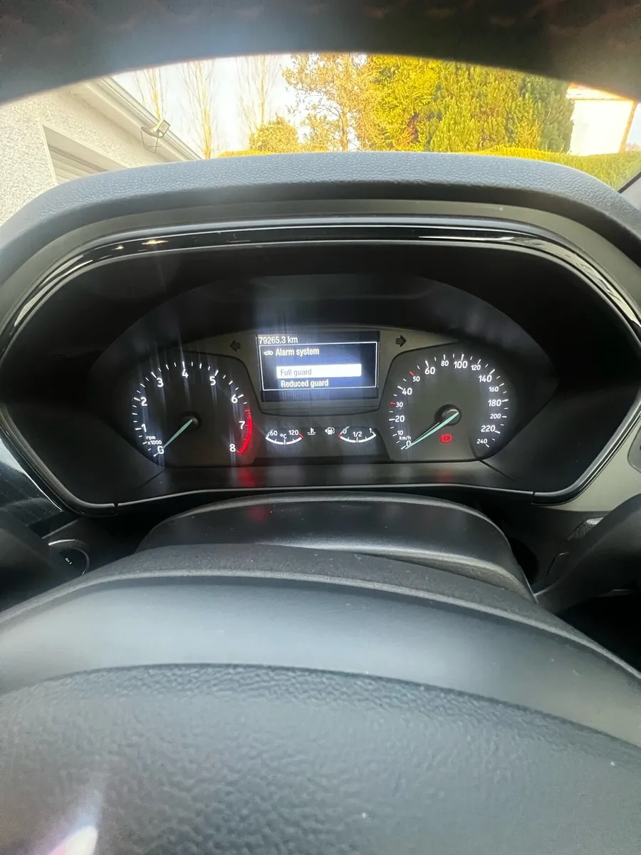 Car - Image 2