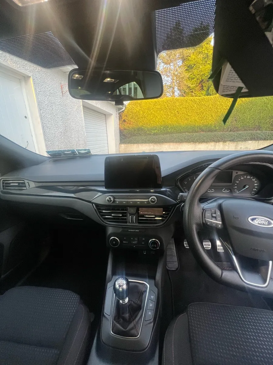 Car - Image 3