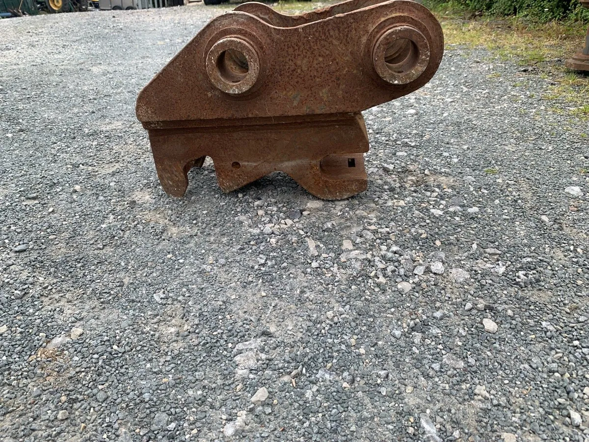 Quick Hitch - Image 1