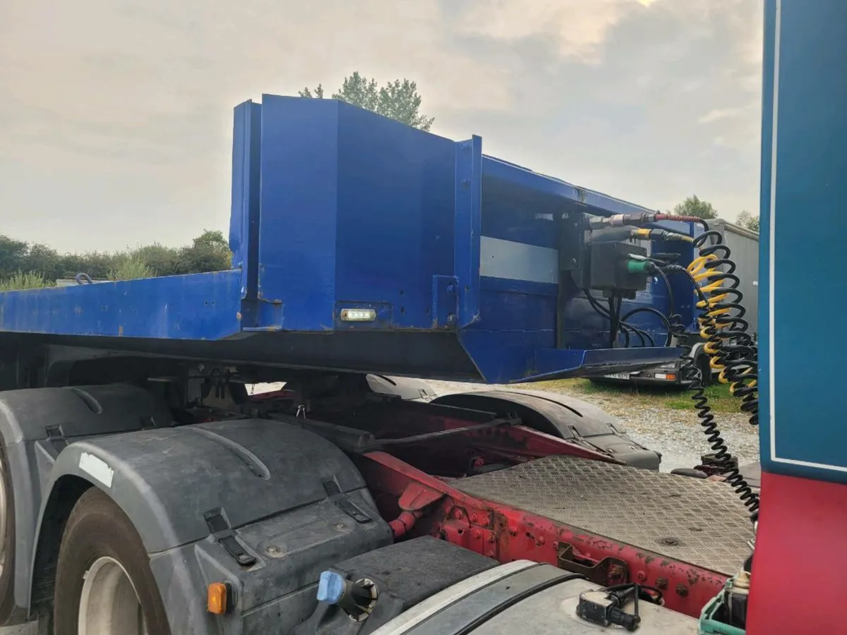 45ft stepframe trailer - Image 4