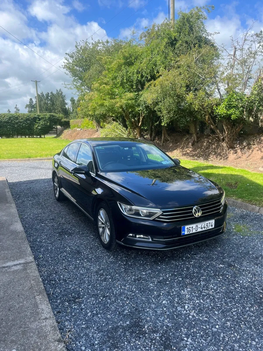 Volkswagen Passat 1.6 Highline - Image 1