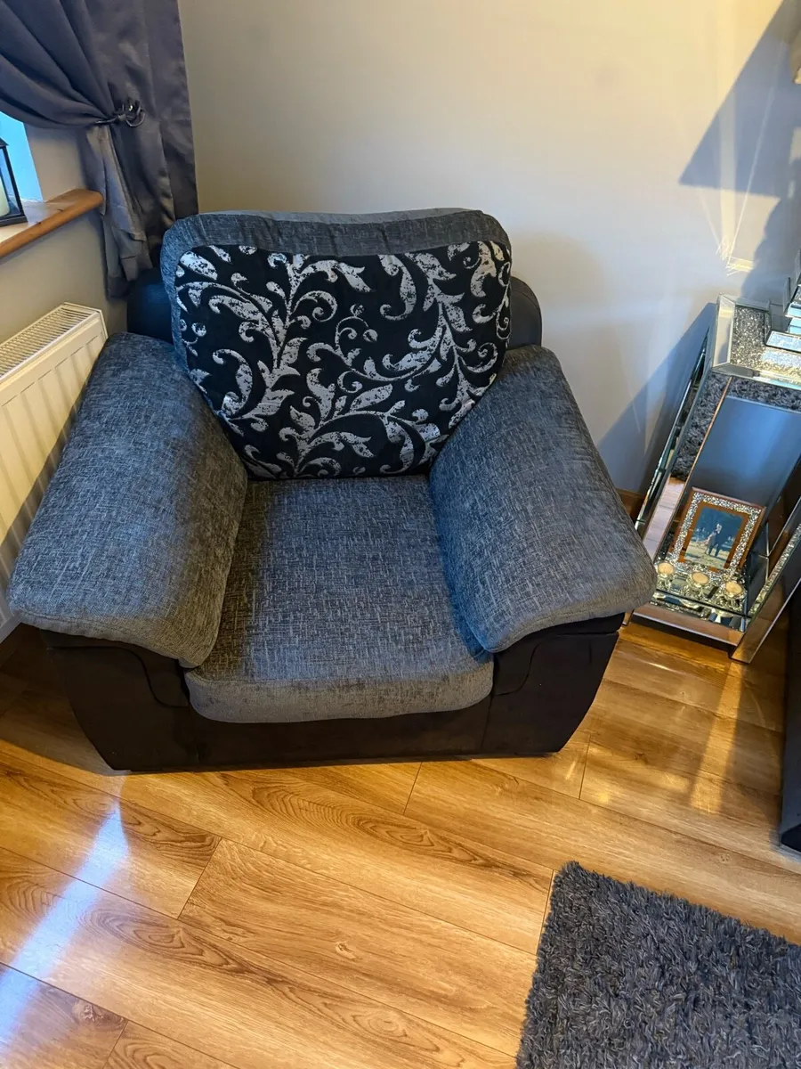 2 seater and armchair - Image 2