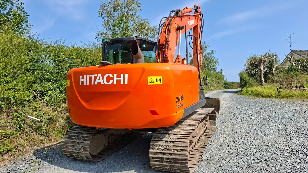 2016 Hitachi 130.5 - Image 4