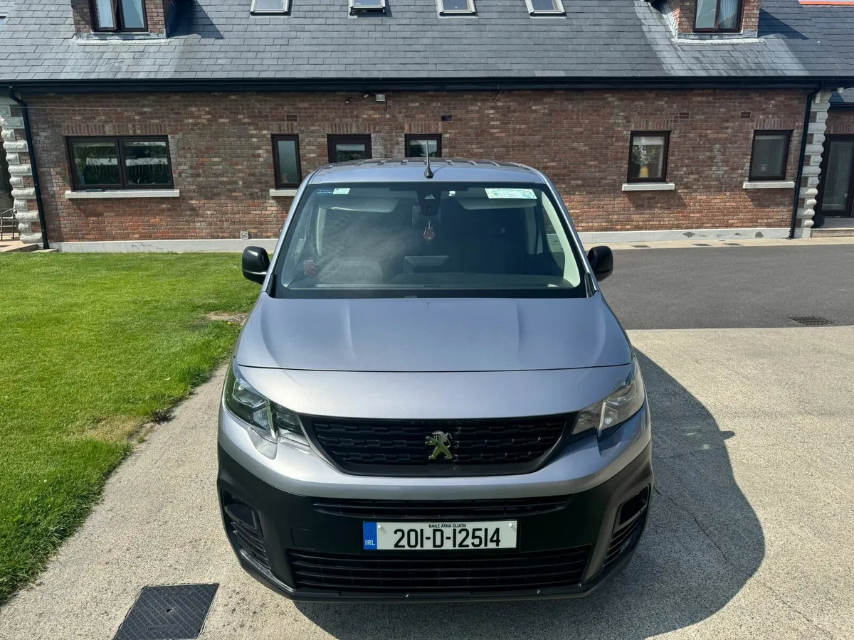 Peugeot partner professional plus 1.5 (Automatic) - Image 2