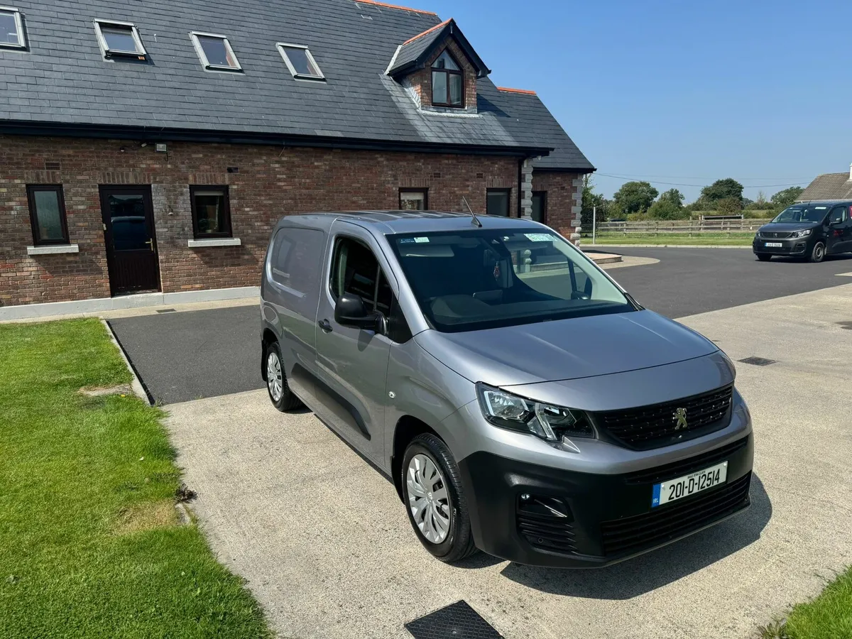 Peugeot partner professional plus 1.5 (Automatic) - Image 1