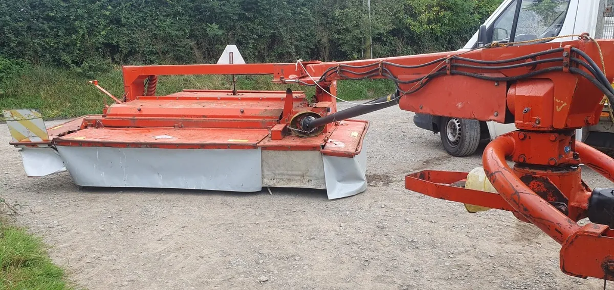 Kuhn FC 300 ten foot conditioner mower - Image 1
