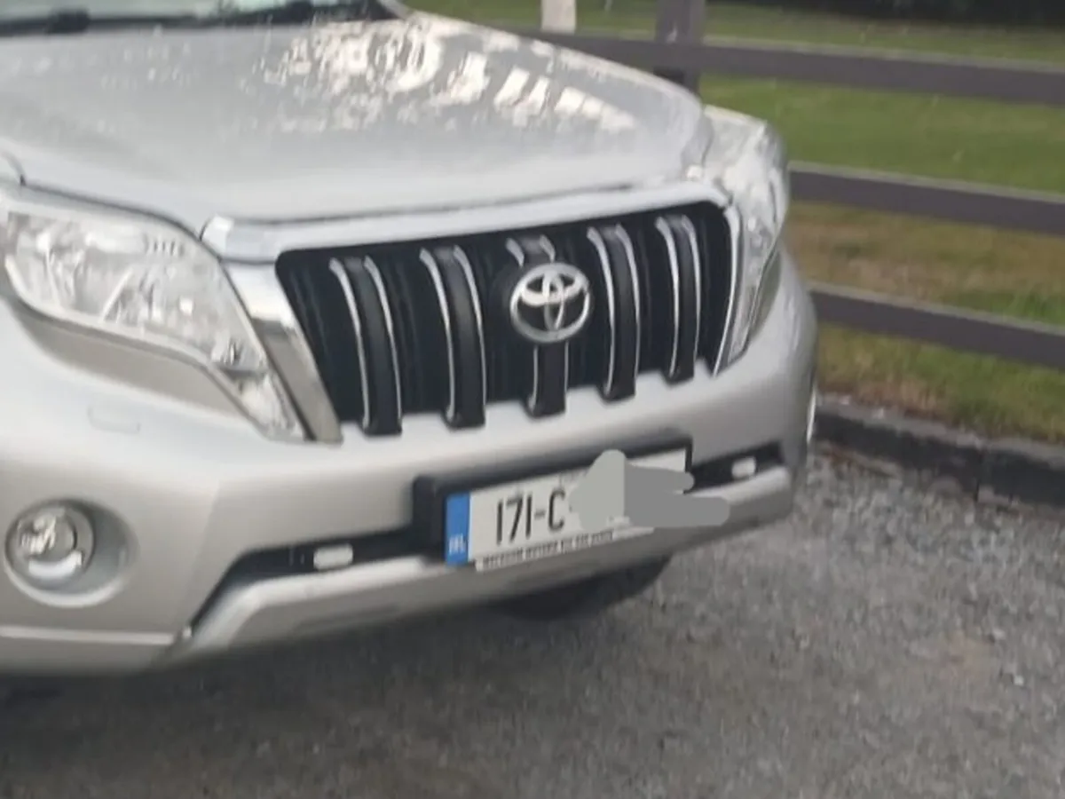 Toyota landcruiser - Image 4