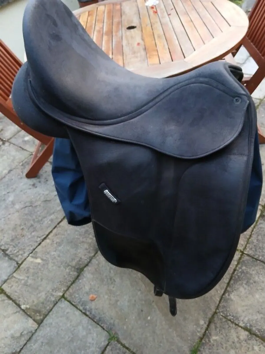 WINTEC Dressage Saddle - Image 2