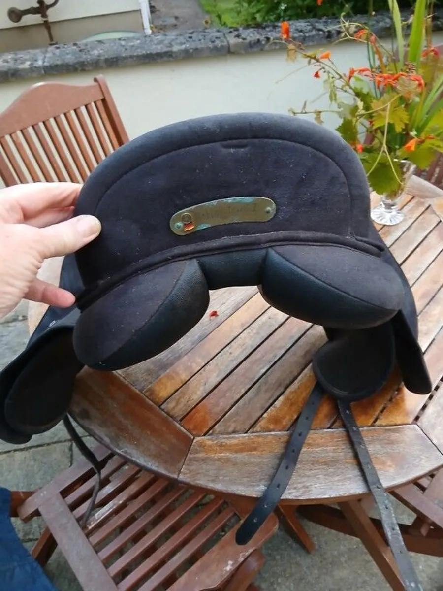 WINTEC Dressage Saddle - Image 3