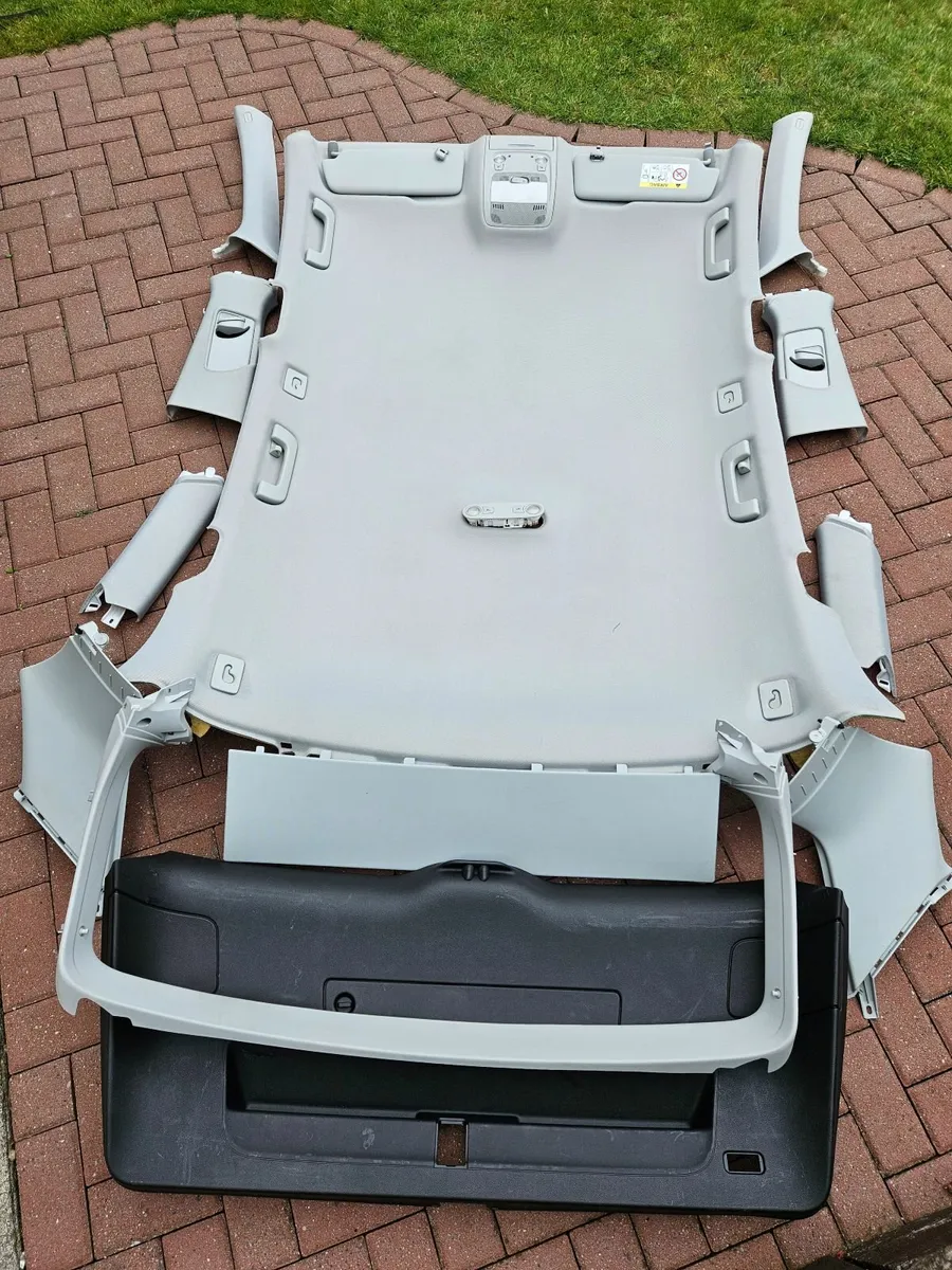 Audi Q5 2015 Parts - Image 1