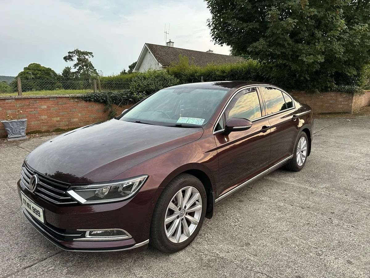 Volkswagen Passat - Image 2