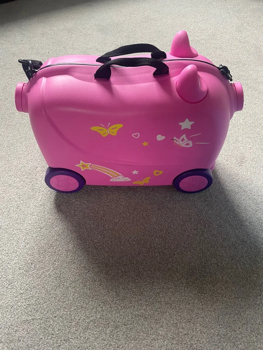 Kids suitcase - Image 1