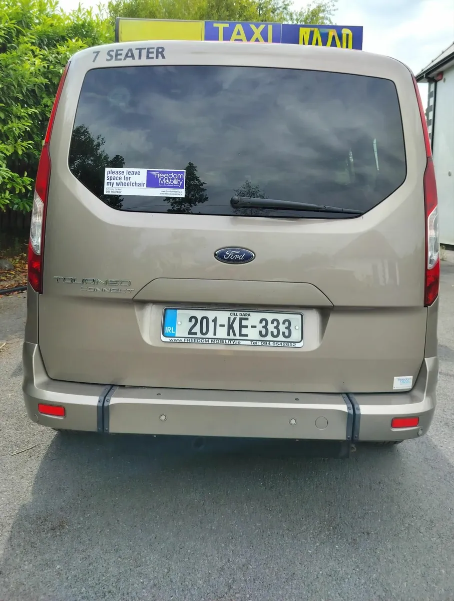 Wheelchair Access Ford Tourneo Connect Taxi Spec - Image 3