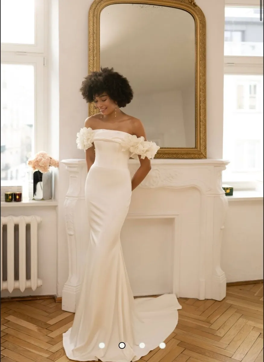 Wedding Dress - Image 3