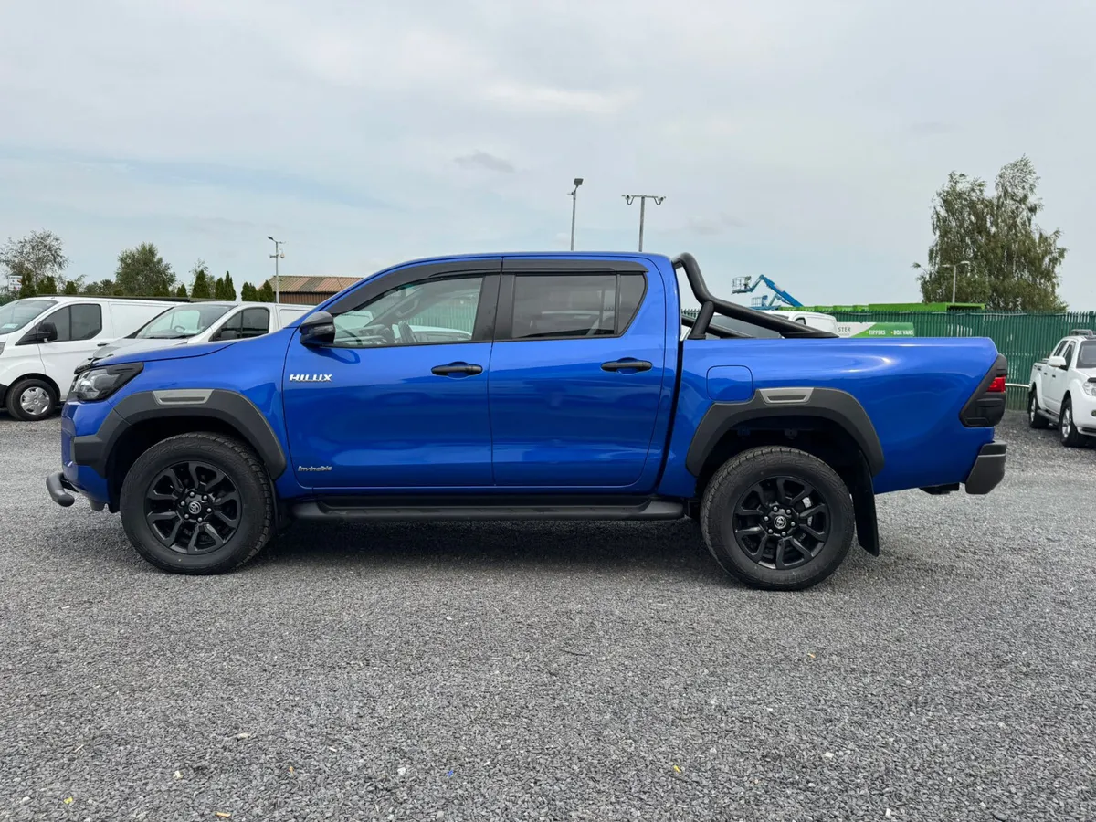 TOYOTA HILUX INVINCIBLE NO VAT - Image 3