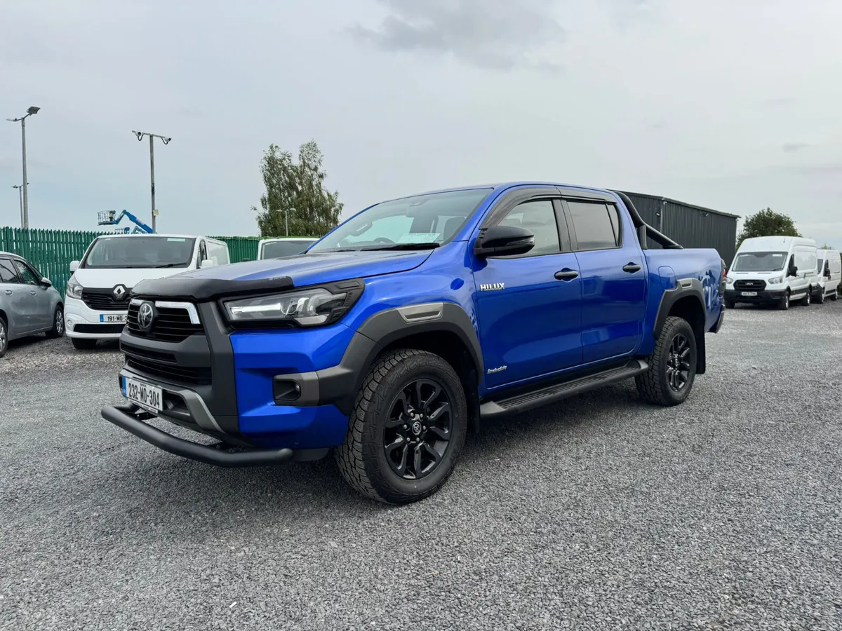 TOYOTA HILUX INVINCIBLE NO VAT - Image 2