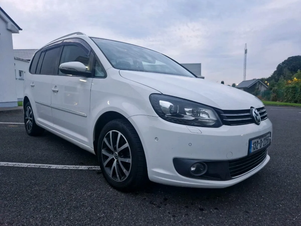 132 VW TOURAN 7SEATER AUTO HIGH SPEC €8750 - Image 1