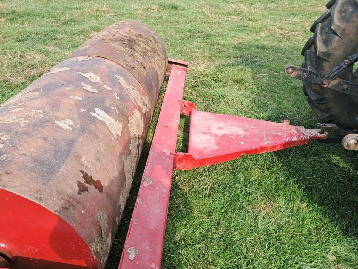 Ford Tractor 8 Foot Land roller - Image 3