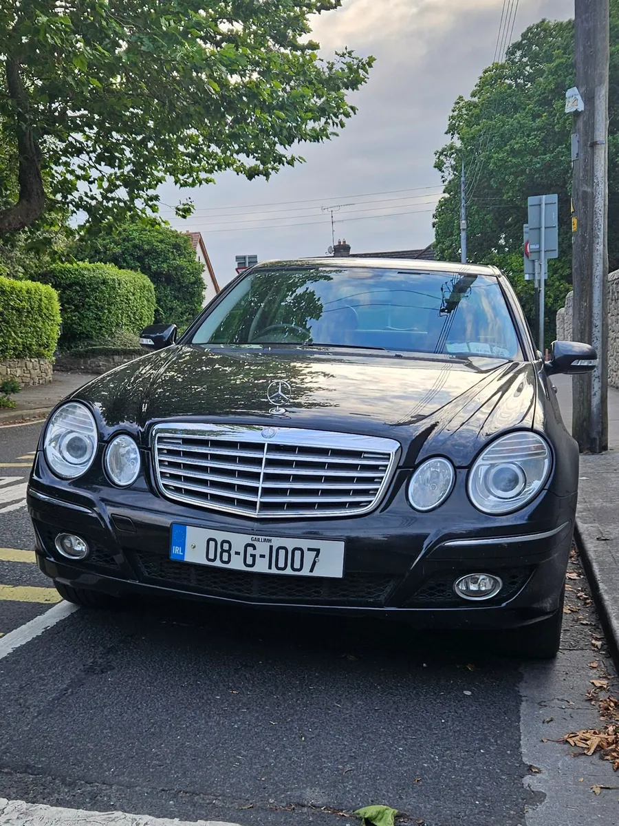 2008 Mercedes E220 diesel - Image 1
