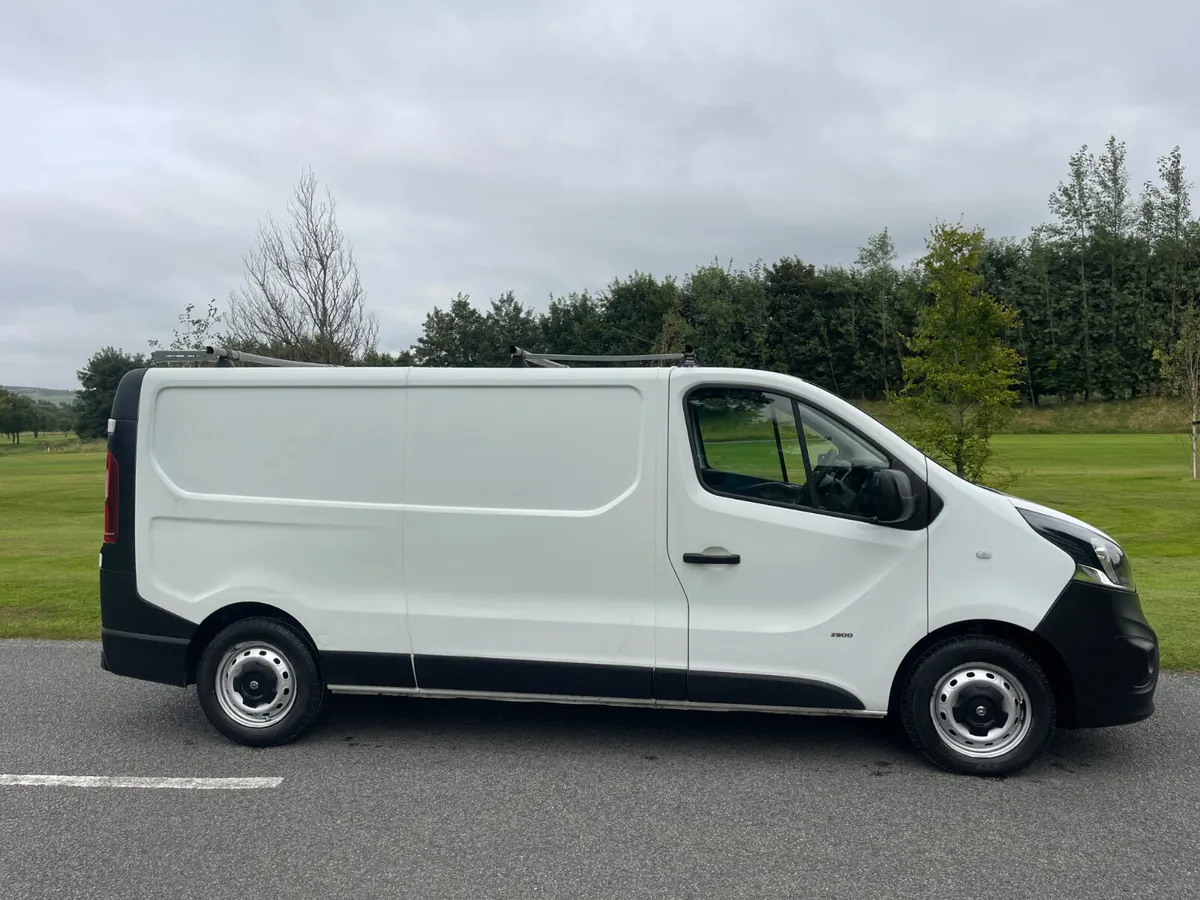 Vauxhall Vivaro 2015 - Image 2