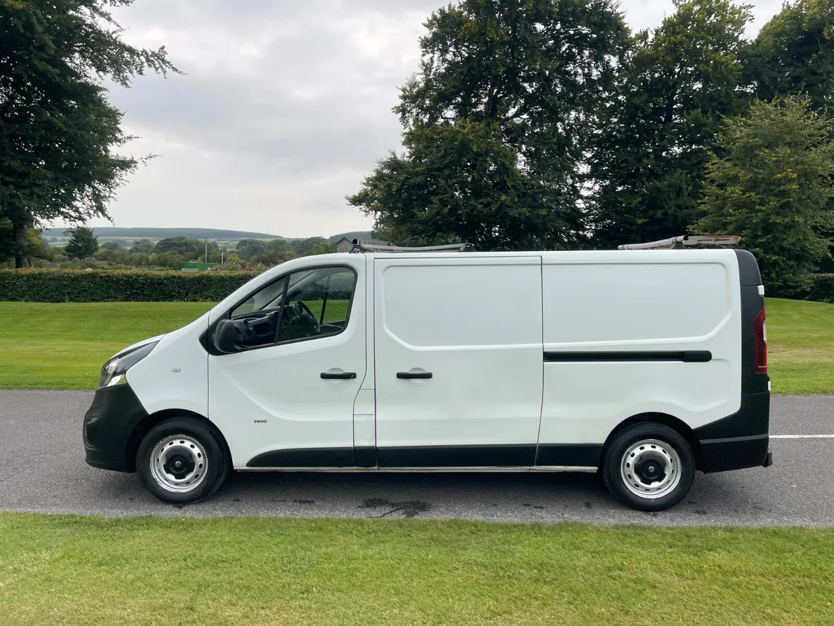 Vauxhall Vivaro 2015 - Image 4