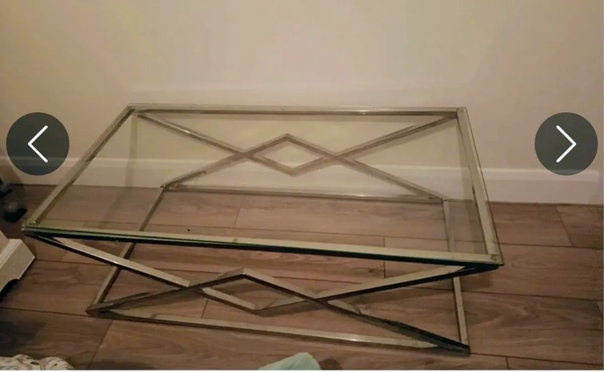 Glass Tables - Image 4