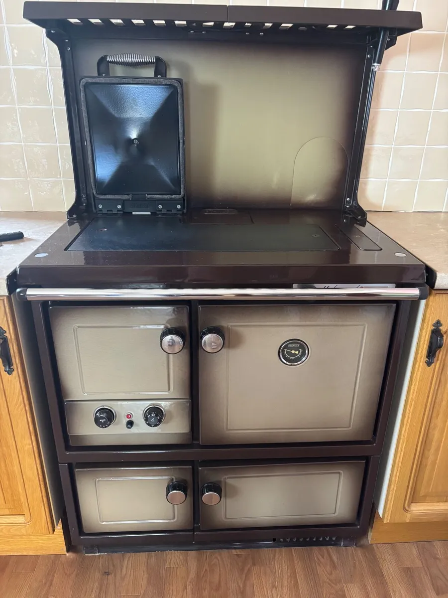 Stanley De Luxe 90 Oil Fired Range - Image 1