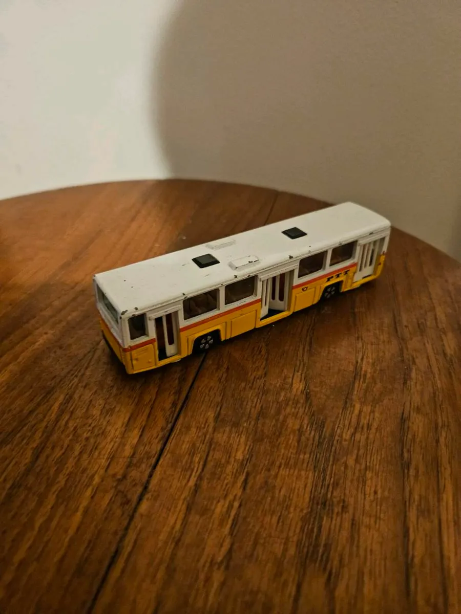 Corgi Majorette Bus - Image 1