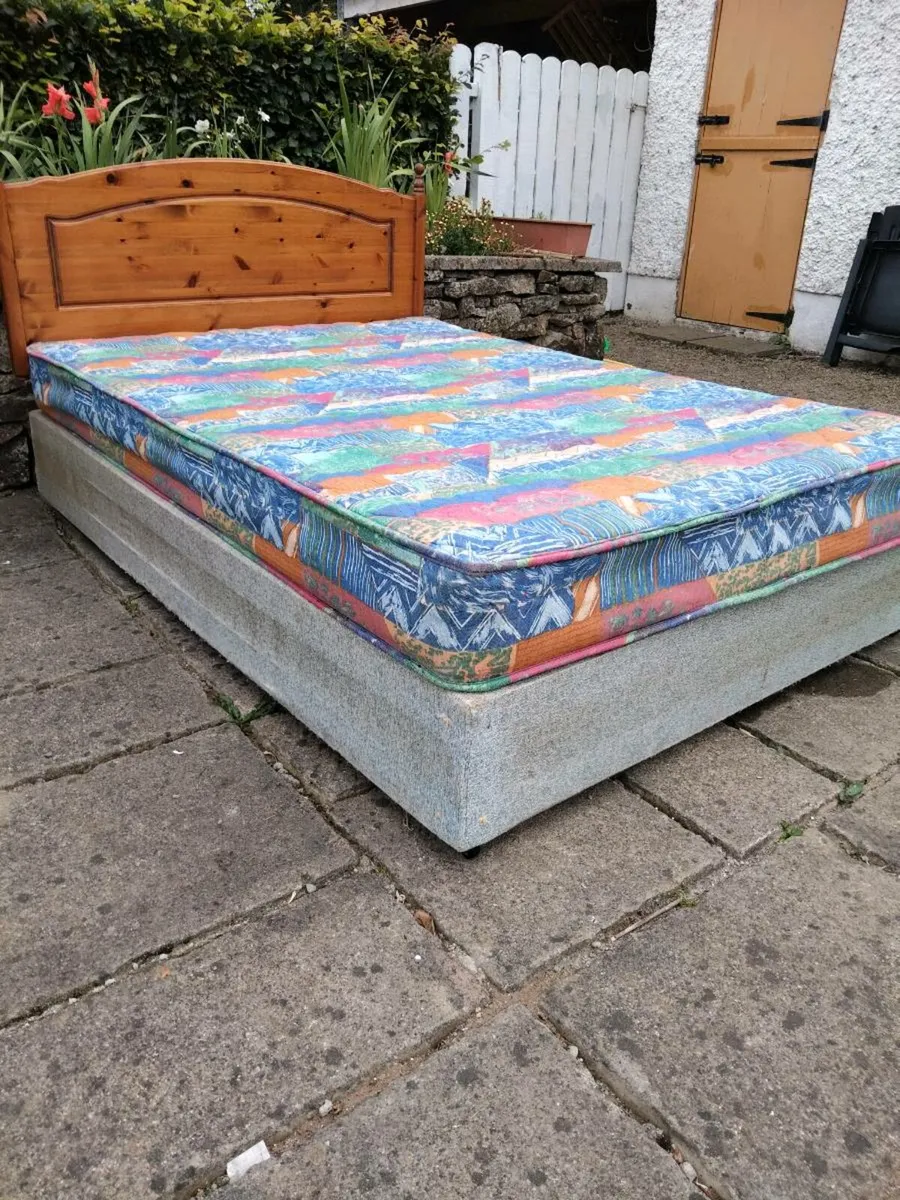 Pine Bed - Image 4