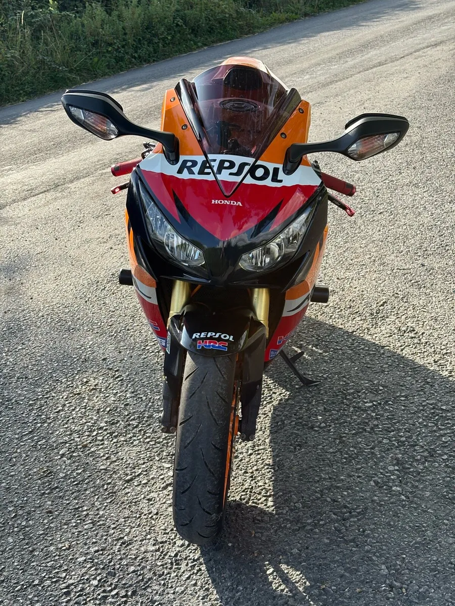 Honda Cbr 1000rr (Repsol edition) - Image 4