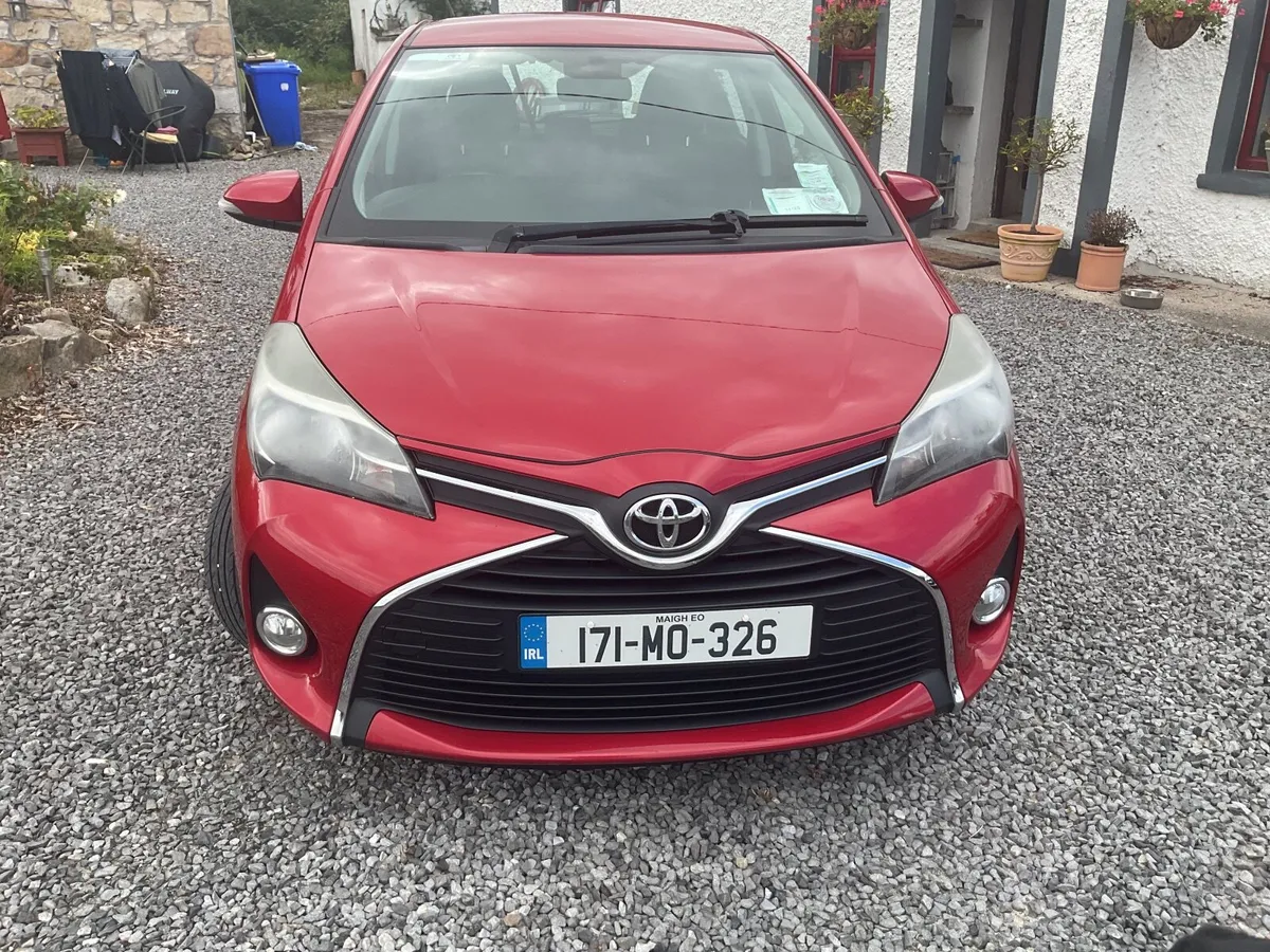 Toyota Yaris 2017 - Image 3