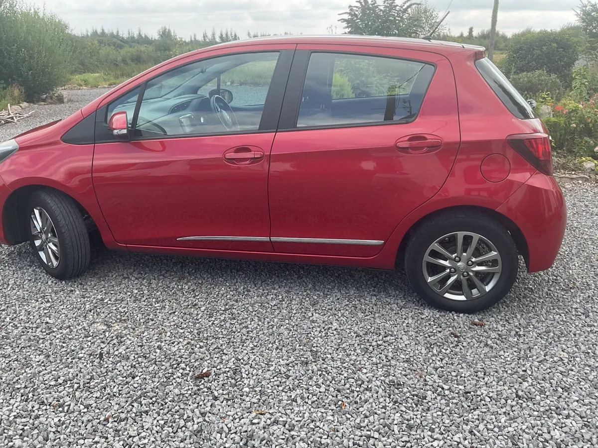 Toyota Yaris 2017 - Image 4