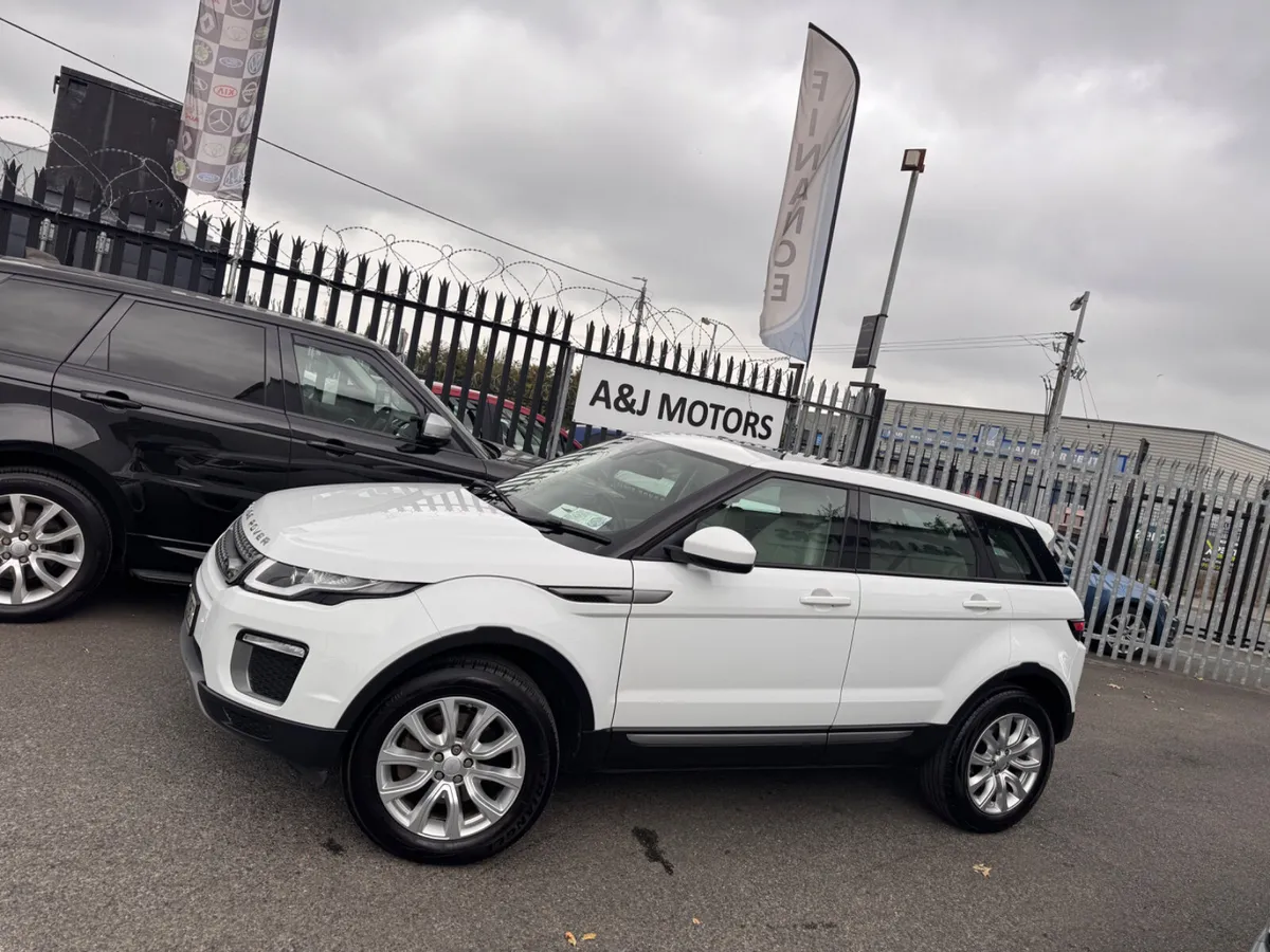 16 Range Rover Evoque Glass Roof Auto - Image 2