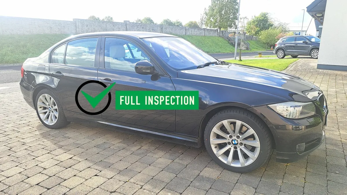 BMW 3-Series 2011 - Image 1