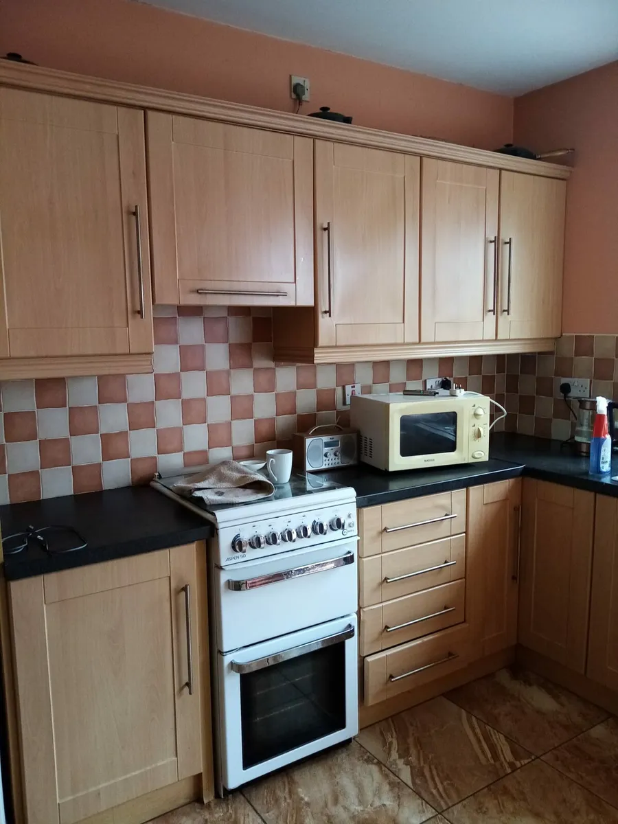 Fitted  kitchen - Image 4