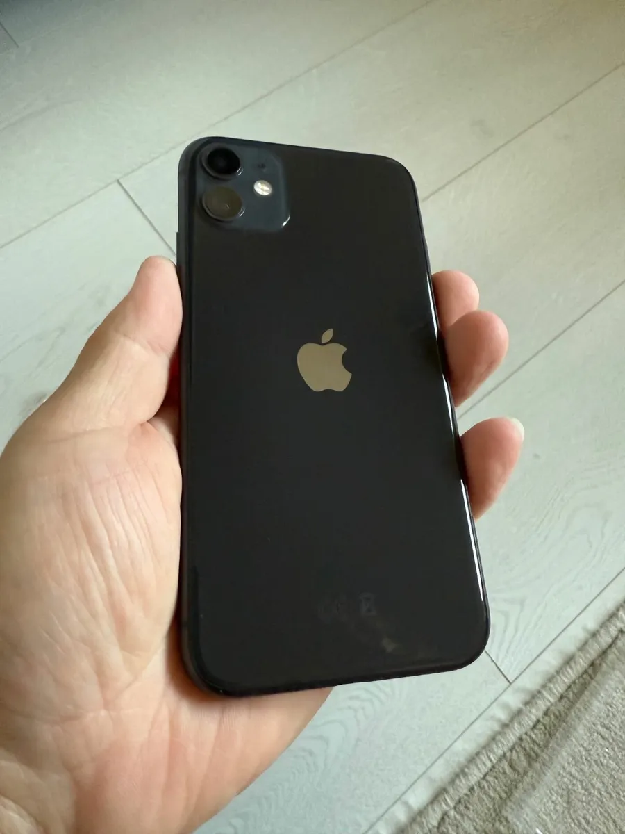 iPhone 11 64GB Unlocked Black - Image 3