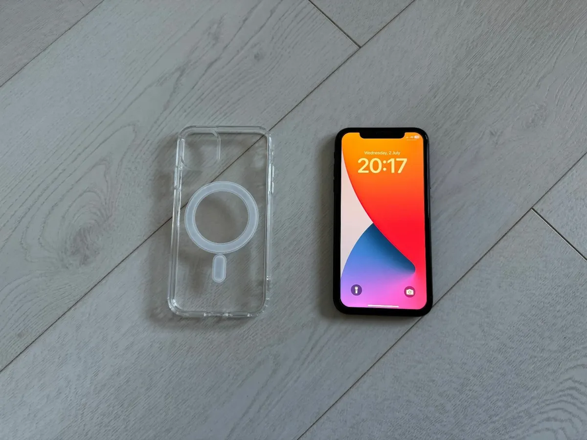 iPhone 11 64GB Unlocked Black - Image 1