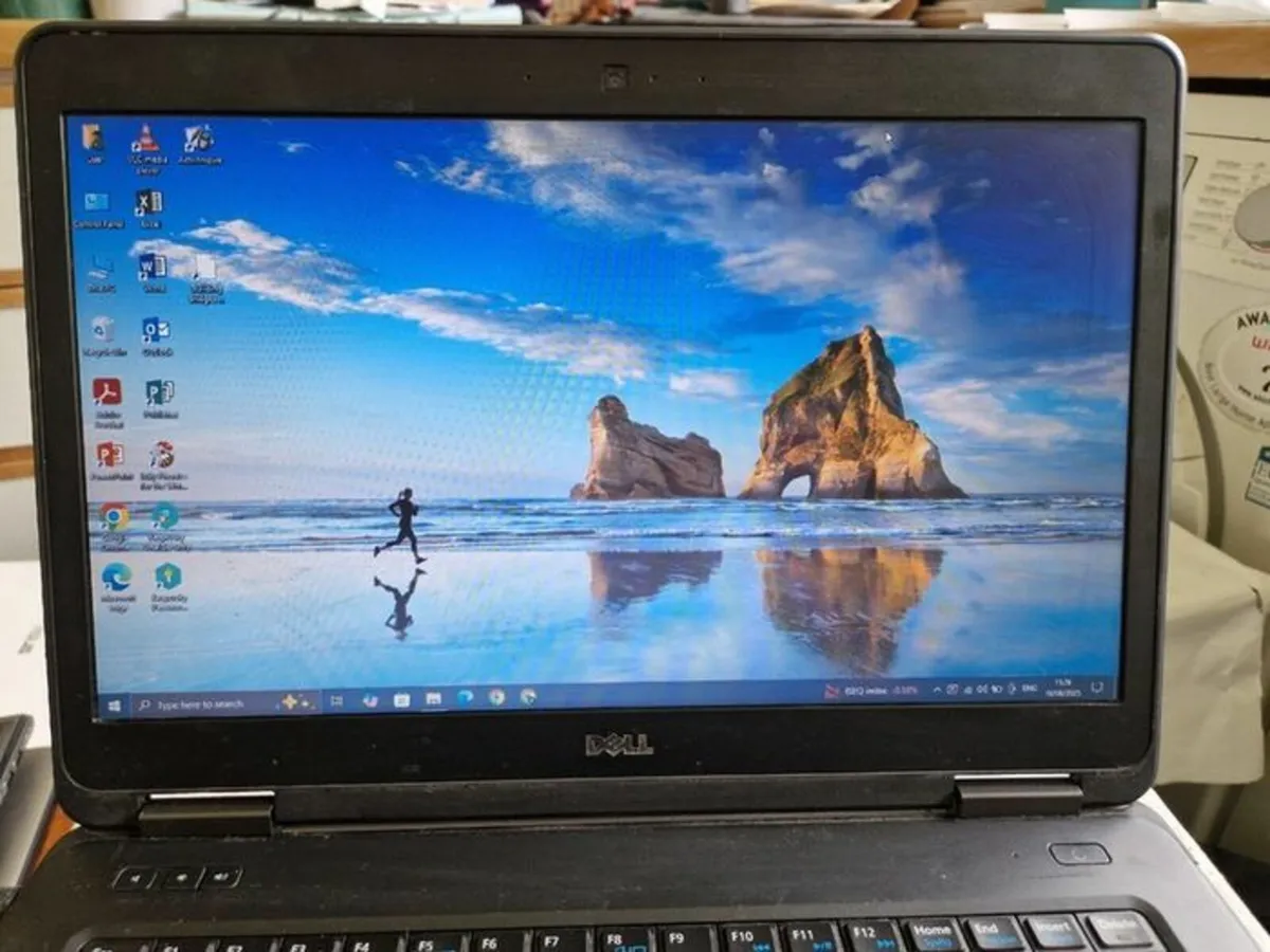 Dell Latitude E5440 Laptop Core i3, 4GB Ram, 120GB - Image 1