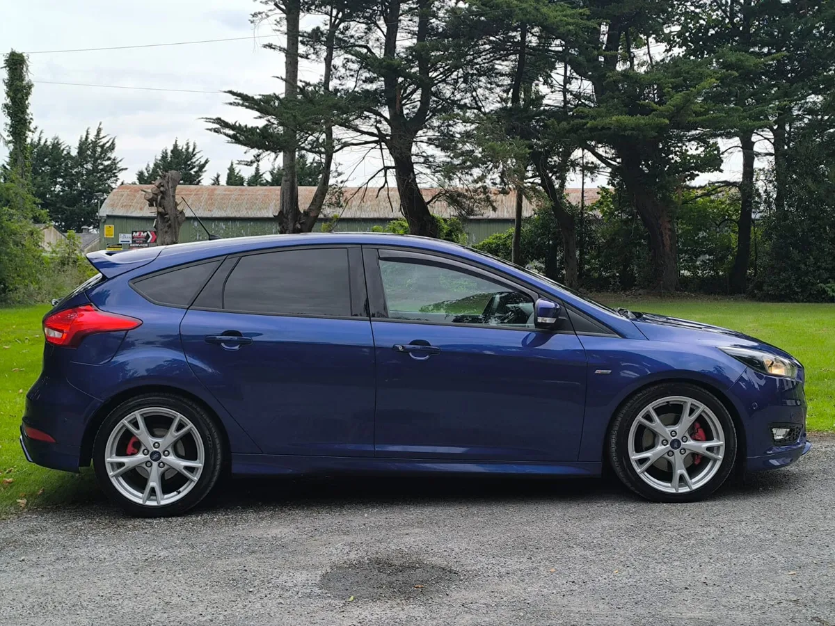 Ford Focus 2017 2.0 Tdci 150hp ST-Line - Image 4