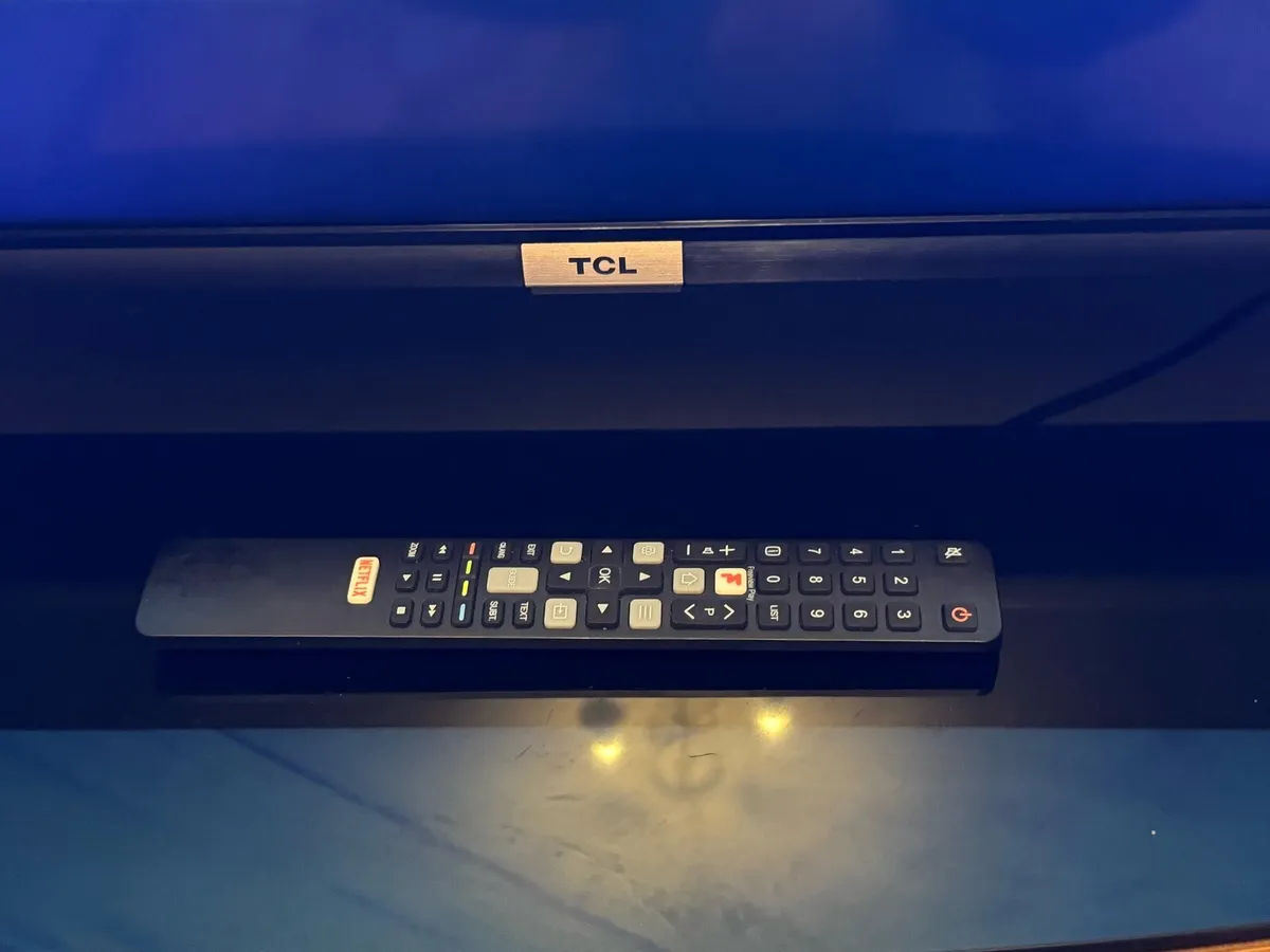 43 inch smart tv - Image 2