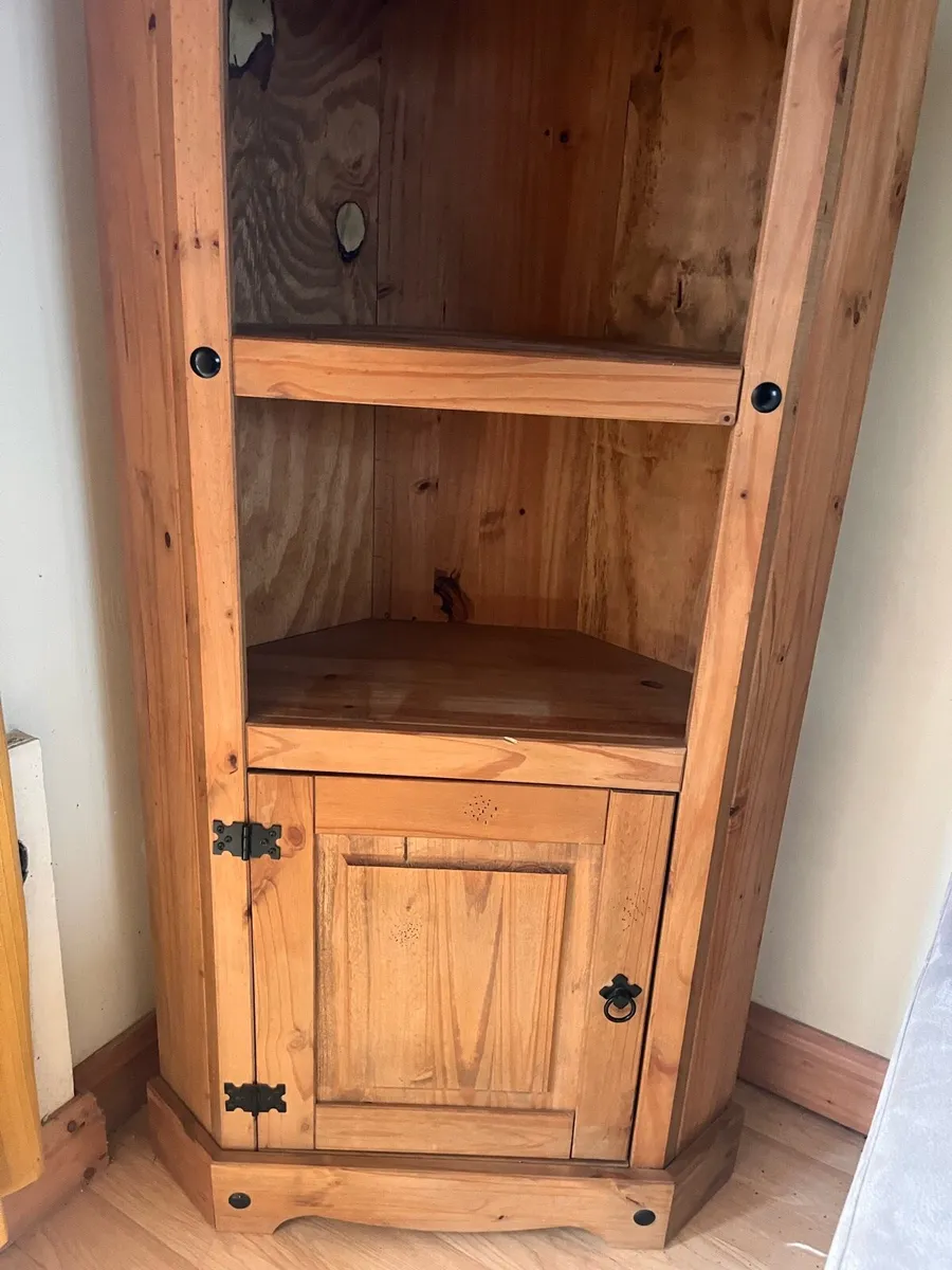 Mexican pine corner dresser - Image 2