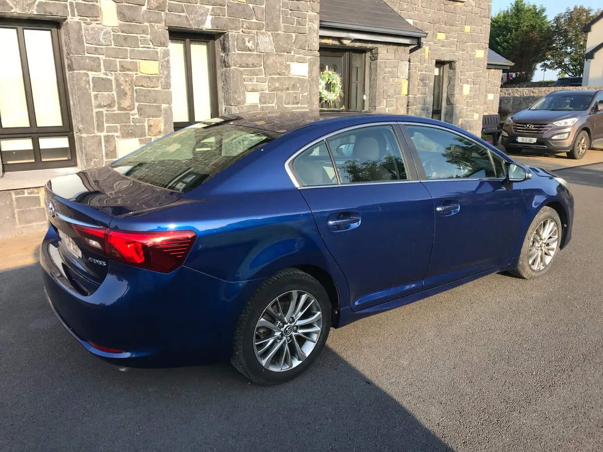 Toyota Avensis Luna 1.6 Dsl 2017 - Image 4