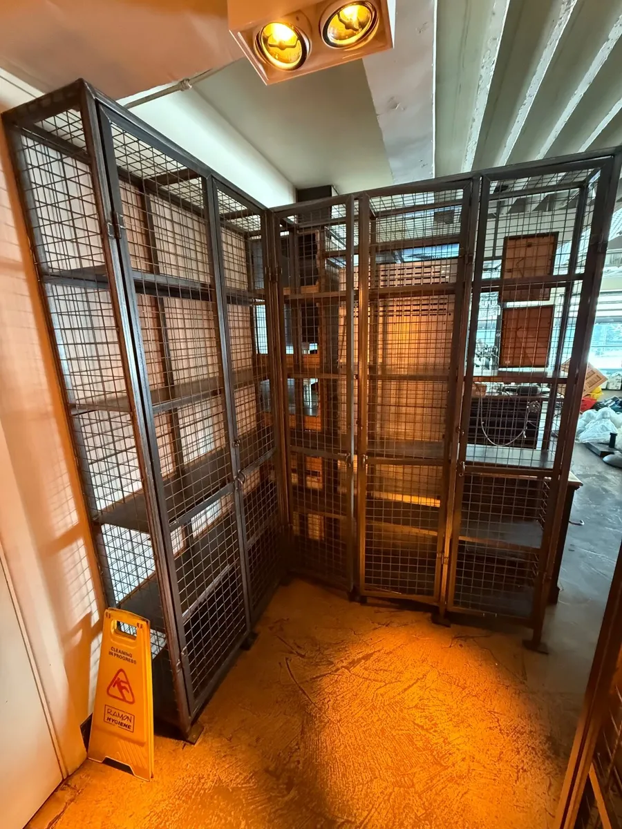 Commercial Restaurant / Bar Fittings - Image 2