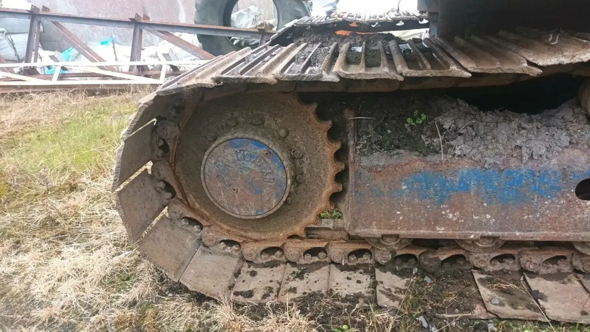 Komatsu digger - Image 4